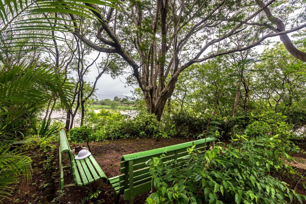 Saffronstays Firdaus Baug Khamshet Buitenkant foto